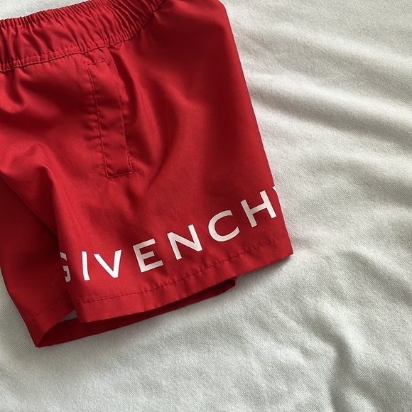 Nice regular short for a party - Picture 4 of 4